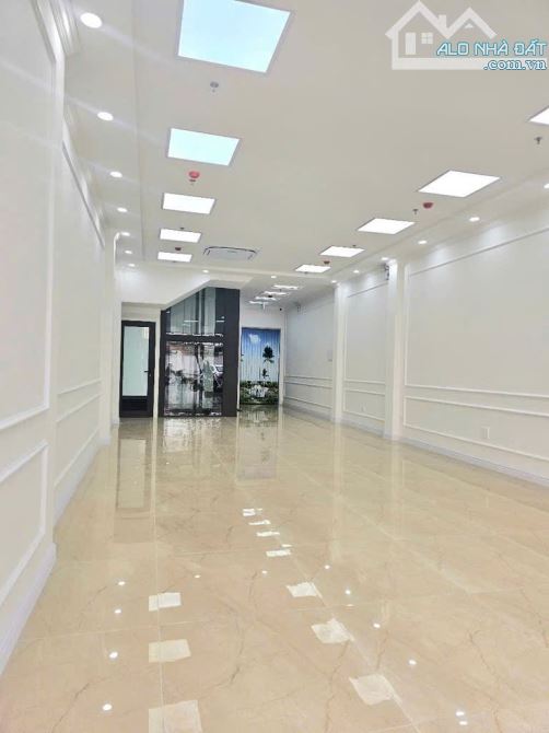 BÁN NHÀ PHỐ CẦU DIỄN – TỪ LIÊM, Ô TÔ – LÔ GÓC – KINH DOANH, 120m2 6 tầng giá 22 tỷ - 2