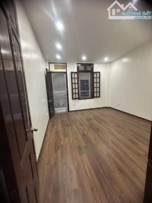 Bán nhà Tam Đa, Thuỵ Khuê, dt47m, mt4m, gần ô tô, gần phố. 12,5 tỷ. - 2