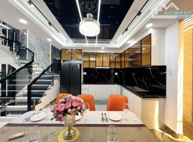 XOAY VỐN BÁN NHÀ NGUYỄN VĂN HƯỞNG,QUẬN 2-GIÁ:5,36TỶ/83,2m2(5,2x16m)XE HƠI NGỦ TRONG NHÀ - 2