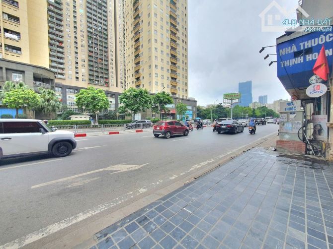 MẶT PHỐ - Q. CẦU GIẤY - LÔ GÓC - 1 HẦM 8 NỔI - THÔNG SÀN KD - VỈA HÈ - CHỈ NHỈNH 50 TỶ - 1
