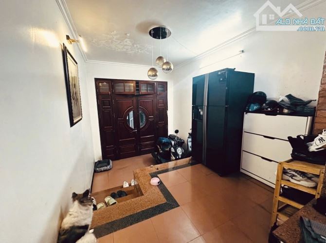 Nhà đẹp ở luôn Cầu Diễn Bắc Từ Liêm. Sổ vuông 37m, 4 tầng MT3m3 Giá 11 tỷ Ngõ ô tô tránh - 2