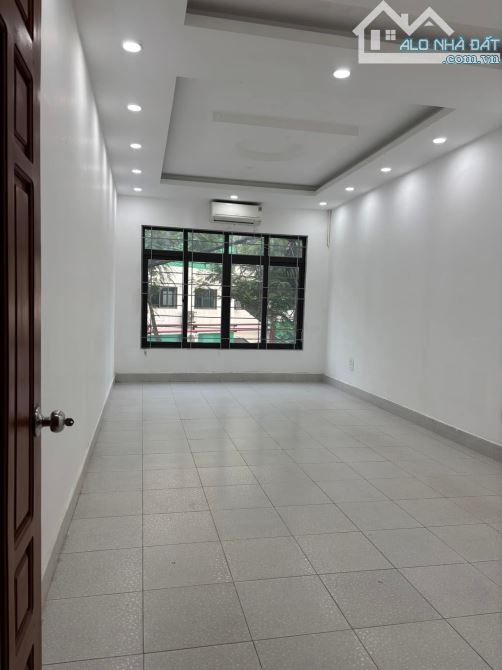 TUYỆT PHẨM 5 TẦNG MẶT PHỐ MỄ TRÌ-DT:60m2 - Ô TÔ LA LIỆT TRƯỚC NHÀ-DỄ KINH DOANH GIÁ 28,5T - 2
