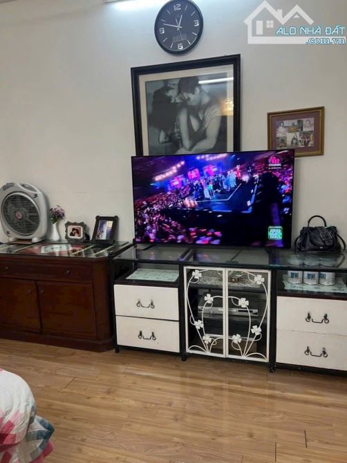 Hoàng Hoa Thám 61 m2 3 tầng, mặt tiền 4.2 m ✅10.6 tỷ Ba Đình - 2