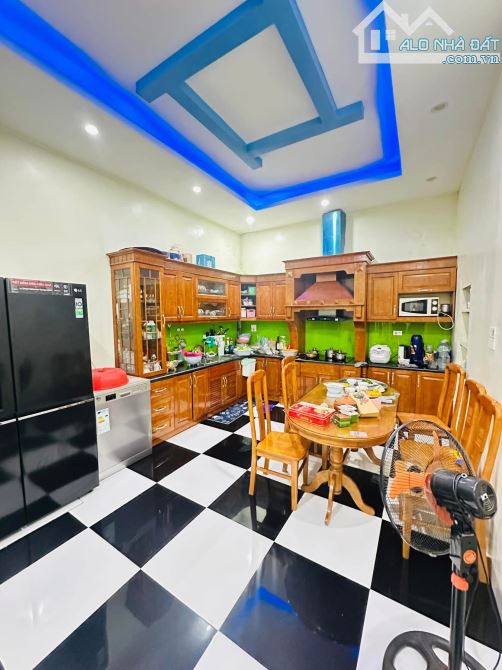 Bán SIÊU PHẨM Nam Từ Liêm 60m2 Ngõ Ô tô x3 tầng Nhà ĐẸP Ở SƯỚNG chỉ 12 tỷ - 2