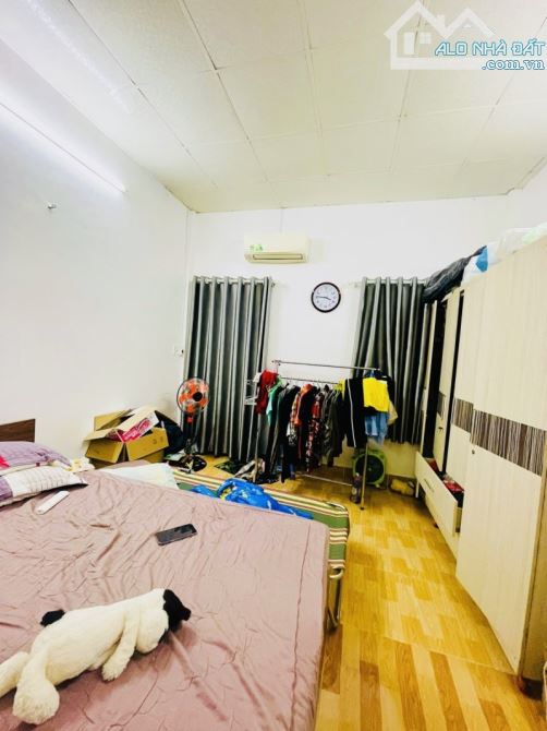 BÁN NHÀ 2 TẦNG – HẺM 8 CĂN RA MẶT TIỀN – KHUÔNG VIỆT – GẦN ĐẦM SEN – CHỈ 5.3 TỶ - 2