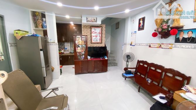 Cần bán gấp nhà 5 tầng Phạm Văn Hai, Tân Bình - DT: 60m2 (4,5x13 nở hậu) - 7.x tỷ - 2