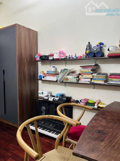 Nhà tự xây chất đẹp, sổ 85m2 thoáng mát, 25 Vũ Ngọc Phan, oto qua, full đồ. Giá 23.5 tỷ - 3