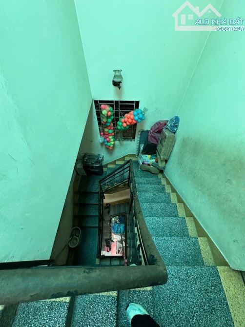 Nhà bán: cư xá Đồng Tiến. Thành Thái. Q10. DTSD 48m2. 4 tầng. Giá 9,3 tỷ - 3