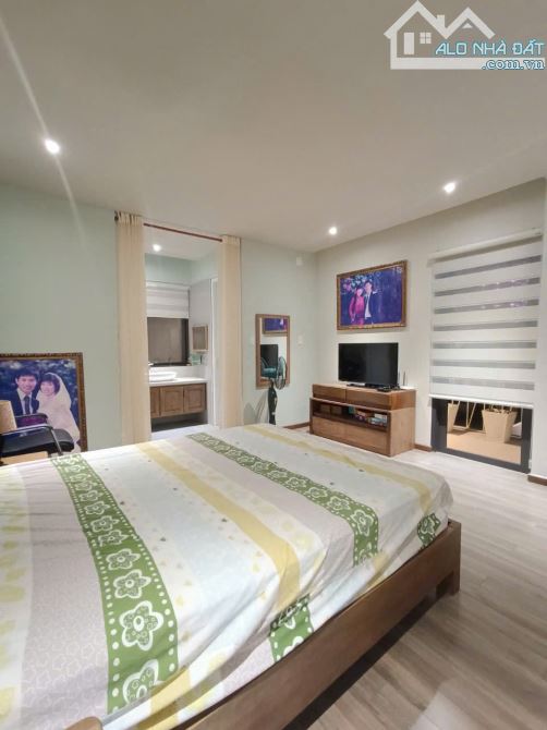 GẦN BIỂN! BÁN KHÁCH SẠN 5 TẦNG 100M2 – 9,85 TỶ - MT ĐINH CÔNG TRỨ - Q. SƠN TRÀ - 3