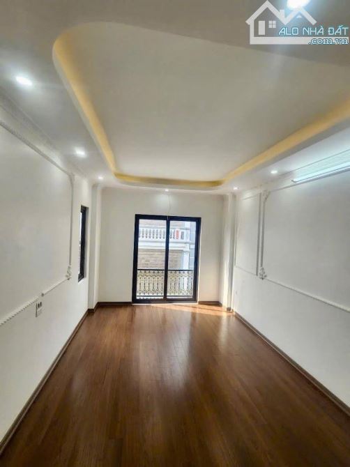 PHÚ DIỄN - LÔ GÓC - Ô TÔ ĐỖ CỬA - KINH DOANH - 39M - 5 TẦNG- 9.4Tỷ - 3