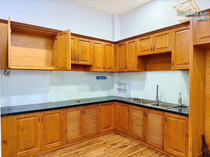 Nhà 3 tầng mặt tiền hẻm đường THẠNH XUÂN 33, Q12, dt 50,3m2 (5,4mx9,4m) đường 8m💰4,95Tỷ - 3