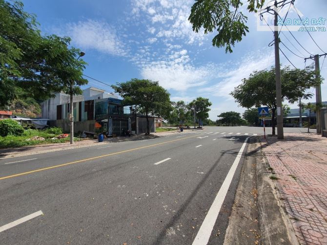 Đất đẹp kdc Châu Thới gần BigC Go và làng đại học quốc gia Tphcm - 3