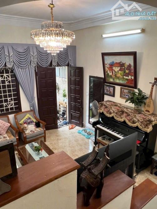 Hoàng Hoa Thám 61 m2 3 tầng, mặt tiền 4.2 m ✅10.6 tỷ Ba Đình - 3