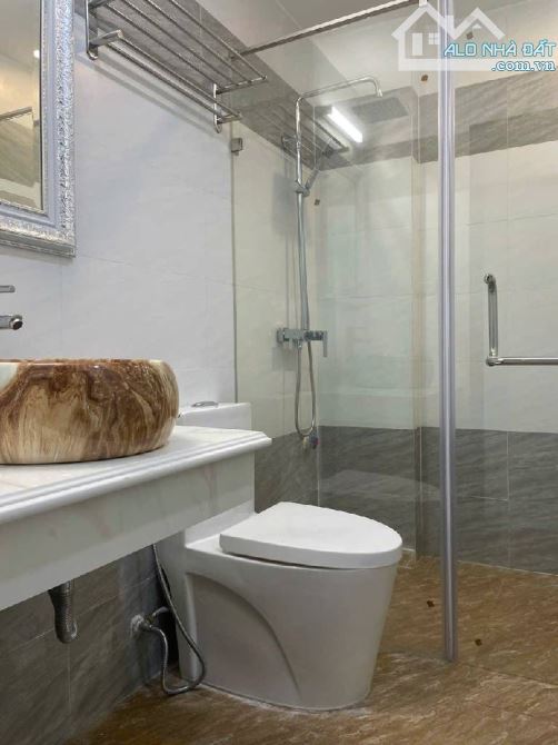 Bán nhà Nguyễn Văn Cừ 4 tầng 60m, thang máy, lô góc giá nhỉnh 11 tỷ - 3