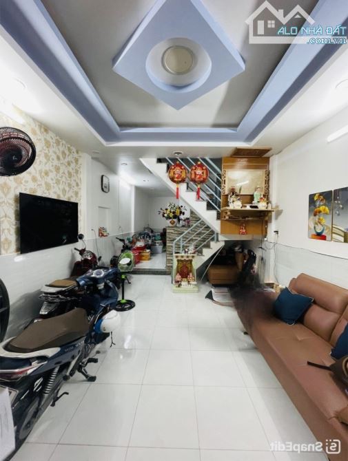 BÁN NHÀ 2 TẦNG – HẺM 8 CĂN RA MẶT TIỀN – KHUÔNG VIỆT – GẦN ĐẦM SEN – CHỈ 5.3 TỶ - 3