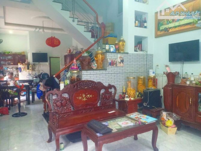 BÁN NHÀ MẶT TIỀN - GIÁ RẺ - TCH35 -:Q12 - 5x28 - 2 TẦNG - KD ĐA NGÀNH NGHỀ - CHỈ 6.8 Tỷ - 4
