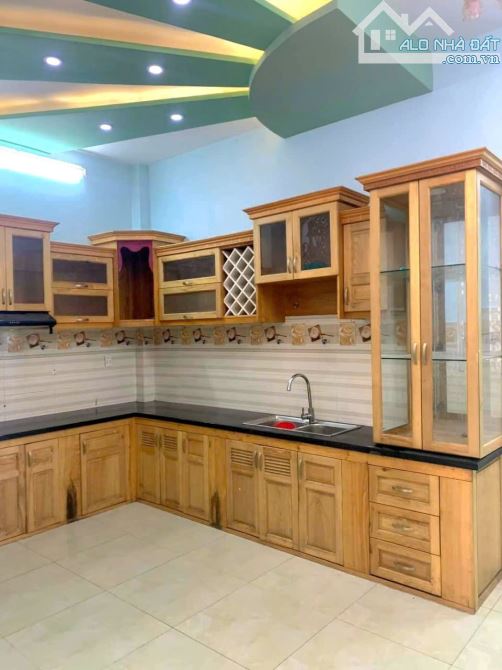 Ngộp giá bán căn nhà 1 lầu 1 trệt tại 1 sẹc nguyễ thị sóc,hóc môn 70m2 giá 950tr sổ riêng - 4