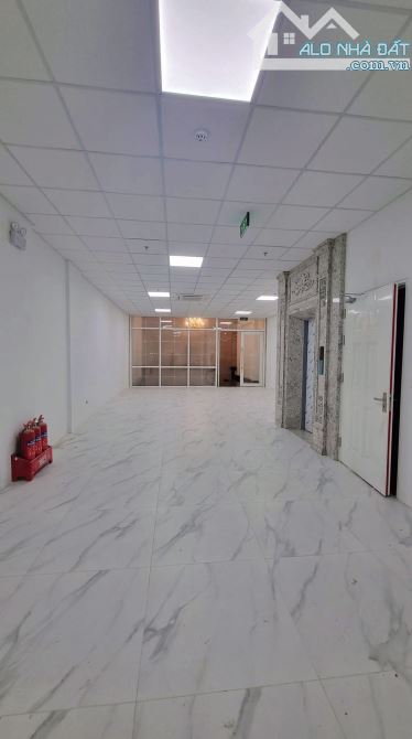 BÁN TÒA VĂN PHÒNG HAI BÀ TRƯNG, PHỐ LỚN - 200M2 X 12 NỔI + 1 HẦM GIÁ 14X TỶ - 3