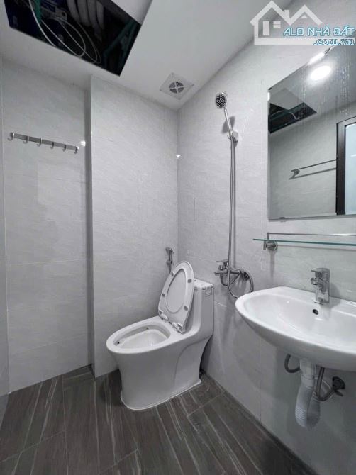 BÁN TÒA NHÀ CĂN HỘ DỊCH VỤ DOÃN KẾ THIỆN, CẦU GIẤY DT90M,  9 TẦNG, MT 6.9M, GIÁ  52 TỶ - 4
