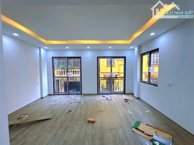 MẶT NGÕ KINH DOANH - VIEW HỒ - LÔ GÓC 3 MẶT NGÕ - GARA OTO - HÀNG XÓM LÂU ĐÀI CON GÀ VÀNG - 5