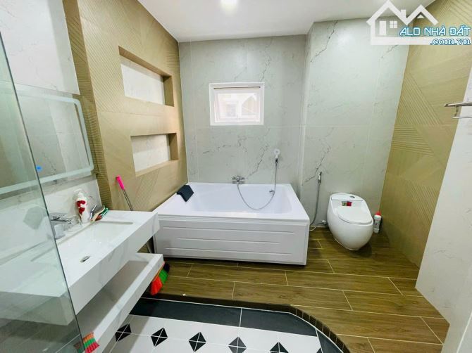 Bán Biệt thự mặt tiền Khu Đại An, Phường 9, TP Vũng Tàu. Giá 19 tỷ - 5