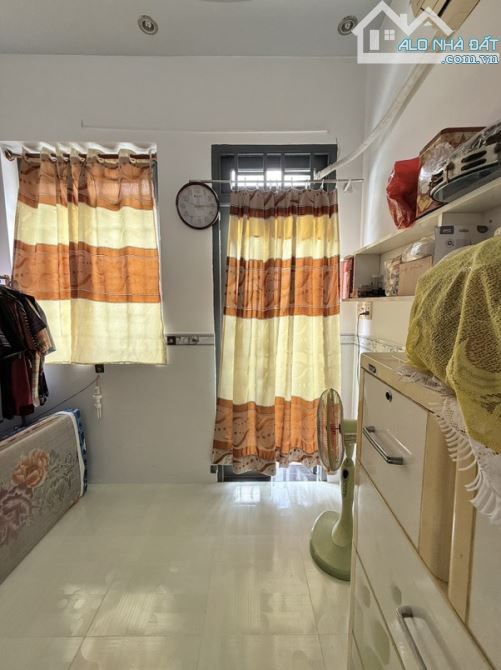 NHÀ 5 TẦNG - SỔ VUÔNG VỨC - HOÀN CÔNG ĐỦ TẠI ĐVB  Phường 16, Quận 4 - 5