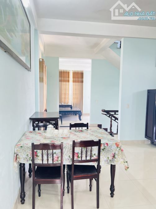 BÁN NHÀ 4 TẦNG 2 MẶT TIỀN CÓ SÂN VƯỜN RỘNG THOÁNG CÁCH MẶT TIỀN ĐƯỜNG PHẠM VĂN ĐỒNG CHỈ HƠ - 5