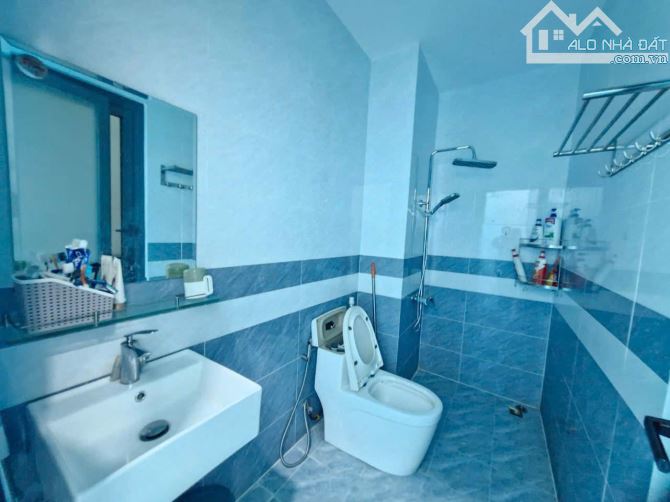Nhà 3 tầng, 1 sẹc đường Nguyễn Xiển sát Vinhomes Q9 giá 5,6 tỷ/66m2 - 6