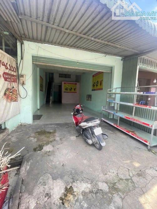 Ngậm Ngùi Bán Trả nợ Căn nhà ngay Bà Điểm 100m2 Sổ hồng RIêng 685triệu Bao Phí Thuế - 6