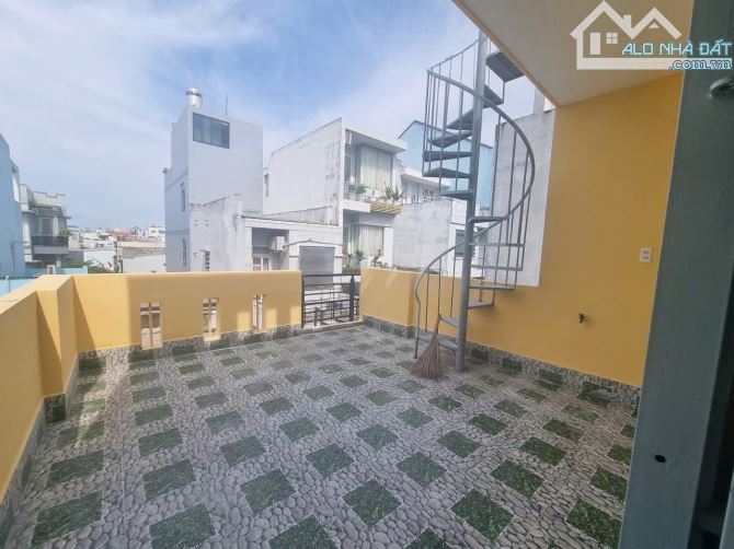BÁN NHÀ HẺM XE HƠI ĐƯỜNG SỐ 29 KHU TÊN LỬA GẦN NHÀ THỜ PHAOLO - NỞ HẬU 5.6M  NHỈNH 5 TỶ - 6