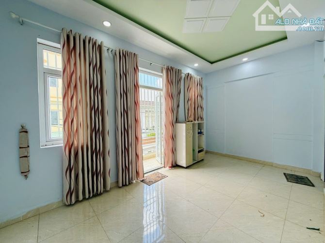 Nhà 3 tầng mặt tiền hẻm đường THẠNH XUÂN 33, Q12, dt 50,3m2 (5,4mx9,4m) đường 8m💰4,95Tỷ - 6