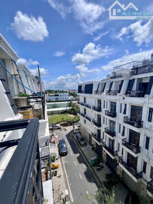 CHDV - 7 Phòng - Thạnh Lộc 44 - 5 tầng - 60m2 - thang máy - 20tr/tháng - Giá 5,55 tỷ - 7