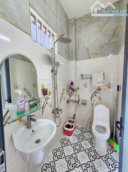 Bán nhà 1 trệt 2 lầu p.Tân Đông Hiệp Tp Dĩ An chỉ 4,99 tỷ TL M4377 - 8