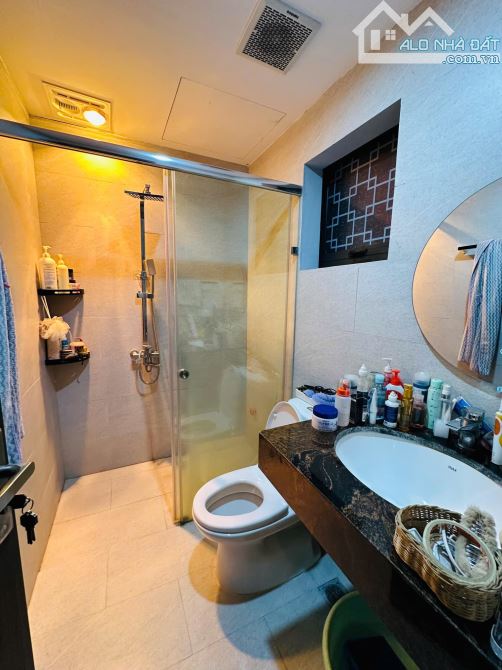 Nhà đẹp ở luôn Nghĩa Đô Cầu Giấy. Sổ vuông 33m 6 tầng MT5m Giá 17 tỷ Ngõ ô tô tránh đỗ - 8