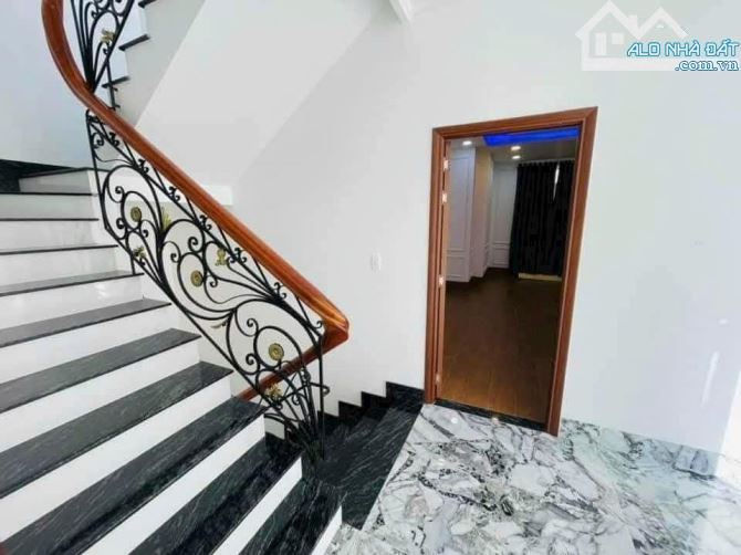 Bán Biệt thự mặt tiền Khu Đại An, Phường 9, TP Vũng Tàu. Giá 19 tỷ - 9