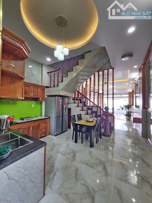 Bán nhà 1 trệt 2 lầu p.Tân Đông Hiệp Tp Dĩ An chỉ 4,99 tỷ TL M4377 - 9