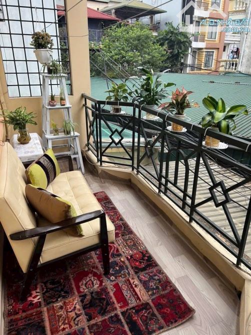 Hoàng Hoa Thám 61 m2 3 tầng, mặt tiền 4.2 m ✅10.6 tỷ Ba Đình - 9