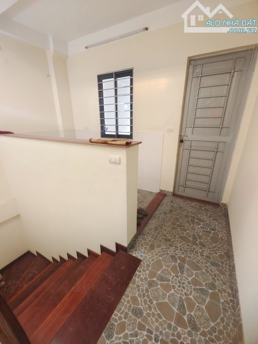 Nhà đẹp ở luôn Trần Quốc Hoàn Cầu Giấy. Sổ vuông 42m, 5 tầng MT4m Giá 18 tỷ Ngõ ô tô tránh - 9