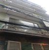 Nhà đẹp ở luôn Trần Quốc Hoàn Cầu Giấy. Sổ vuông 42m, 5 tầng MT4m Giá 18 tỷ Ngõ ô tô tránh