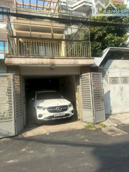 Chưa qua đầu tư 125m2 Hẻm nhựa đẹp nhất nhì Lê Văn Sỹ Quận 3 !!!