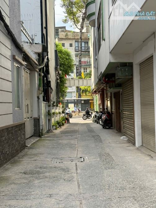 Bán nhà HXH Phạm Viết Chánh P.NCT Q.1 ngang 4 4 tầng 70m2 Giá 17.5 Tỷ