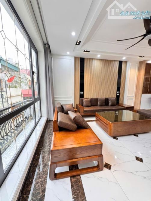 Bán Chung Cư LÔ GÓC 120m2, 3 ngủ, 3 WC, Nguyễn Cơ Thạch (KĐT Mỹ Đình 2) 6.9 Tỷ