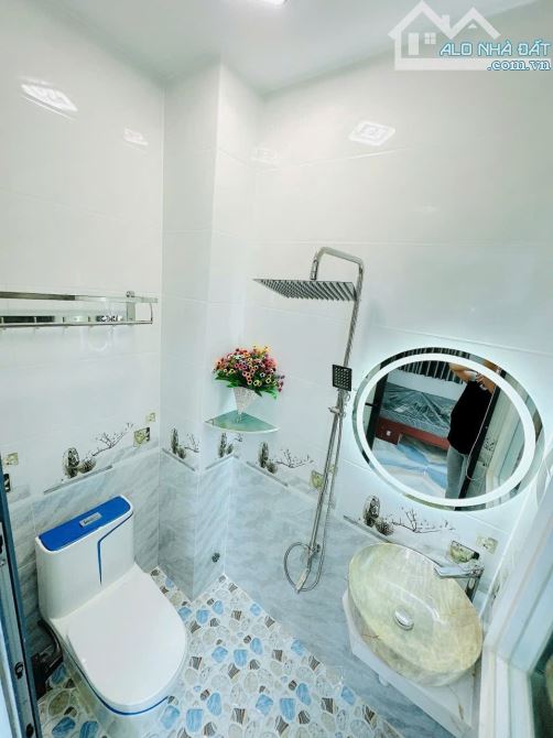 CẦN BÁN GẤP CĂN HỘ DỊCH VỤ 5 SAO FULL DÒNG TIỀN 9%/ NĂM. Q8