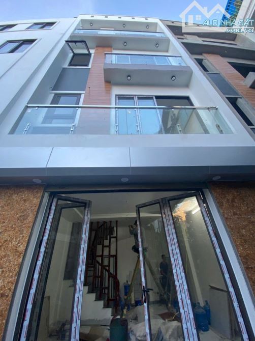 BÁN NHÀ PHỐ CỰ KHỐI LONG BIÊN NHỈNH 4 TỶ 35 m,5 tầng, MT 4 m, ô tô, kinh doanh