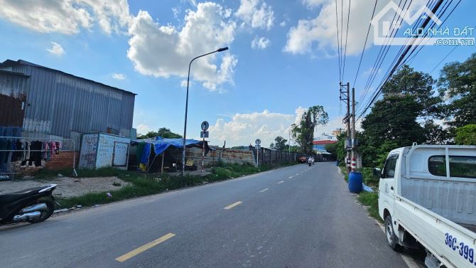 100ty đất lớn 5000m2 43.8x114m2,  2MT đường nhựa, rẻ sổ hồng riêng, p.Bình Chuẩn,