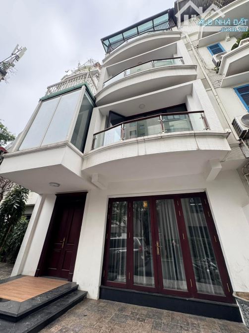 Nhà PL Vạn Phúc 110m2*5T, MT 8m, ngõ rộng 8m, mặt ngõ 2 ô tô tránh, vỉa hè, 30m ra phố