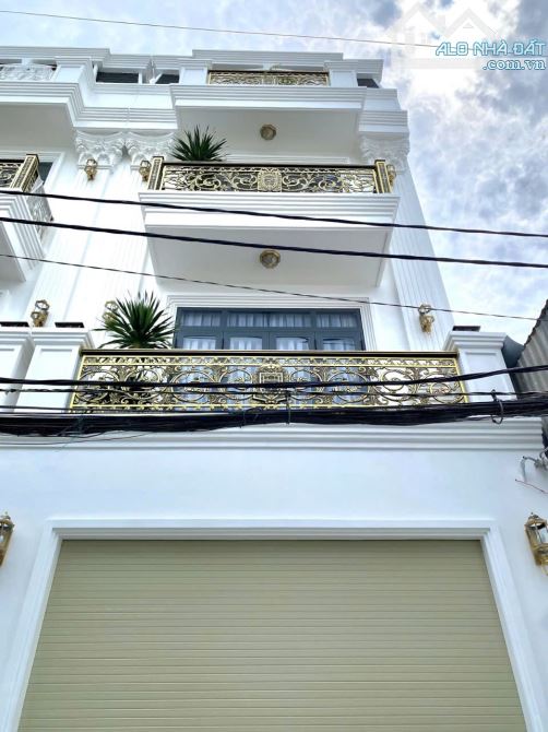 Bán Nhà Đẹp, Full Nội Thất, 90m2, 4 Tầng, Thang Máy, Chỉ 10 Tỷ 8, Huỳnh Tấn Phát, Nhà Bè