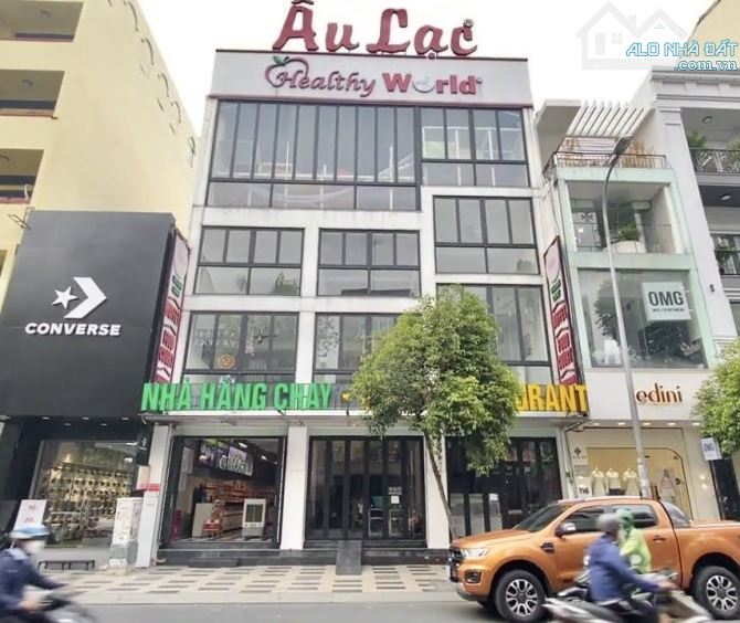 Cho Thuê Nhà Trệt 3 Lầu Thang Máy Ngang 10M Mặt Tiền Đường Lớn Trung Tâm Cần Thơ