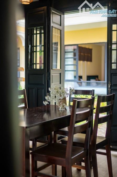 SIÊU PHẨM VILLA HỘI AN PHONG CÁCH VỪA CỔ KÍNH VỪA HIỆN ĐẠI GẦN 300M2- GIÁ TỐT 12tỷ