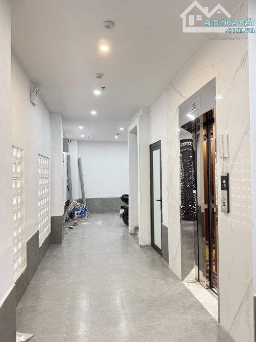 BÁN NHÀ TRIỀU KHÚC 46.8M X 5 TẦNG PHÂN LÔ Ô TÔ KINH DOANH GIÁ 11 TỶ 5
